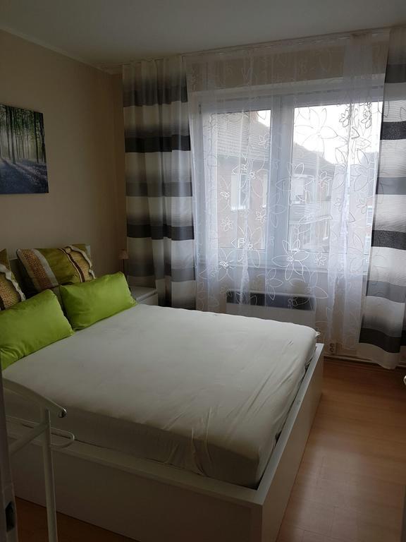 Apartment Am Kaiserplatz Düren - Eifel Екстериор снимка